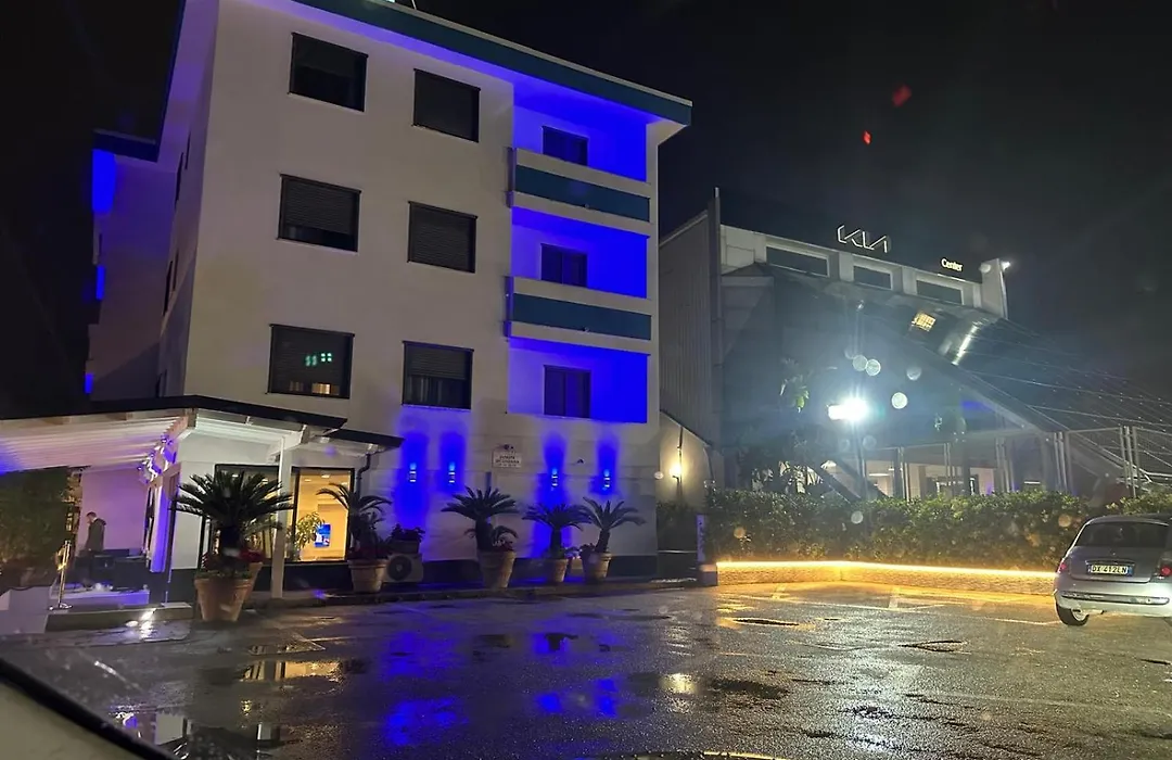 Hotel Clinton-1